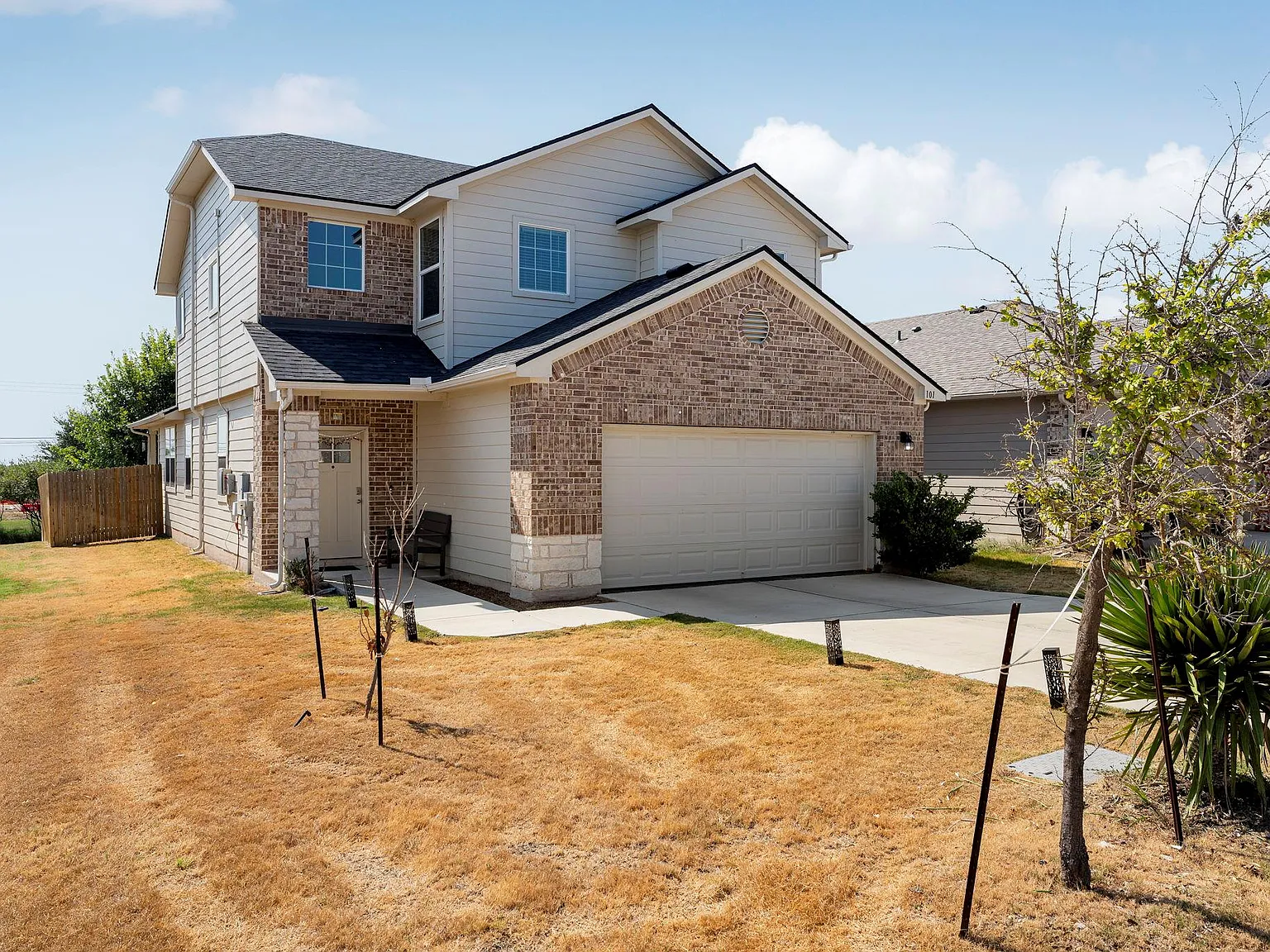 3 bed, 2.5 bath, 1804 sqft, $2,500 — Photo 4