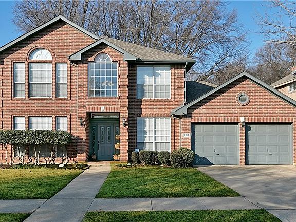 2nd image of 2917 Brookhollow Ln