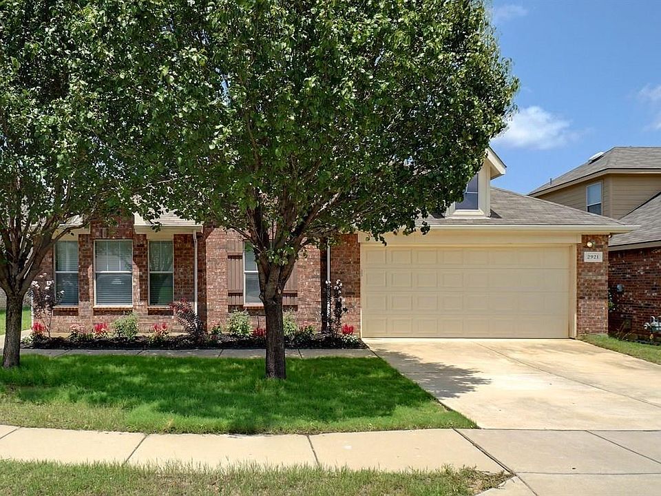 1st image of 2921 Hollow Valley Dr