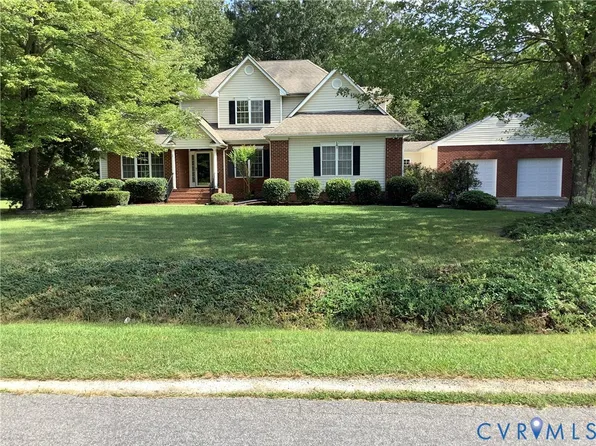 12132 Heath Pond Dr, Ashland, VA 23005