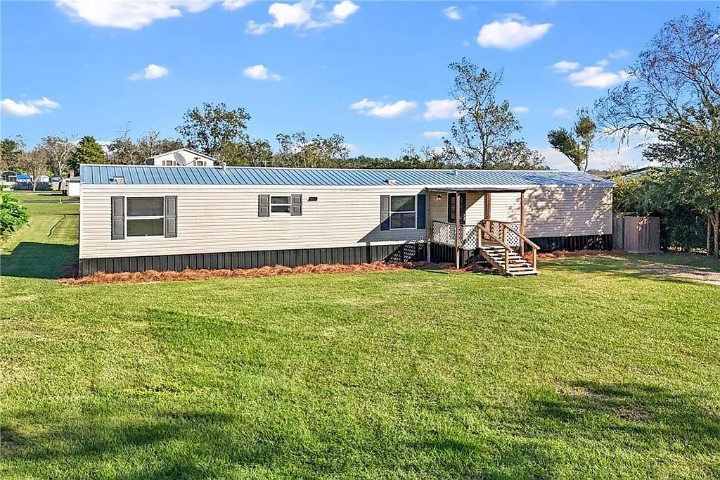 3 bed, 2.0 bath, 1280 sqft, $1,575 — Photo 3