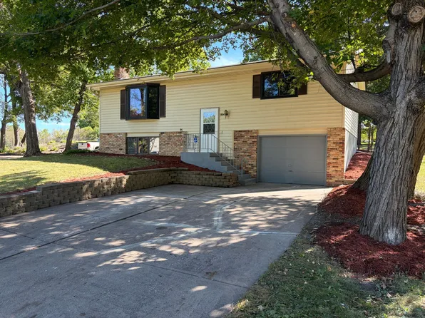 204 7th St S, Buffalo, MN 55313