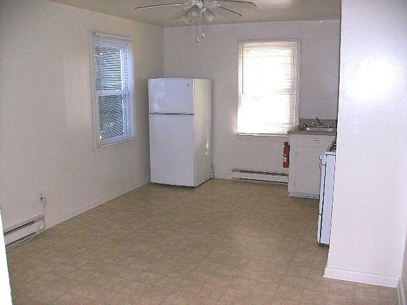 5th image of 218 E Gilpin Ave #2