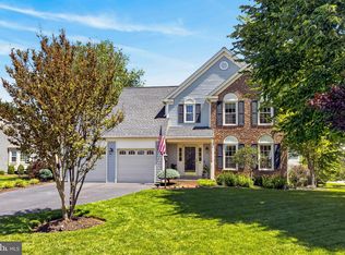 6463 Woodmere Pl, Centreville, VA 20120