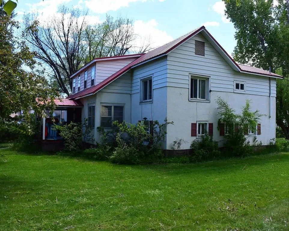 2 bed, 800 sqft, $800 — Photo 1