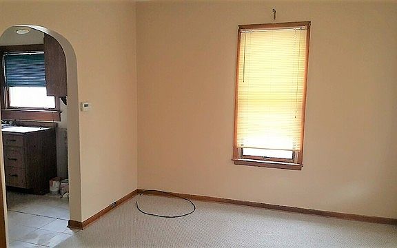 5th image of 515 Central St