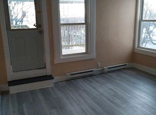 42 Richards St APT 2R, Worcester, MA 01603