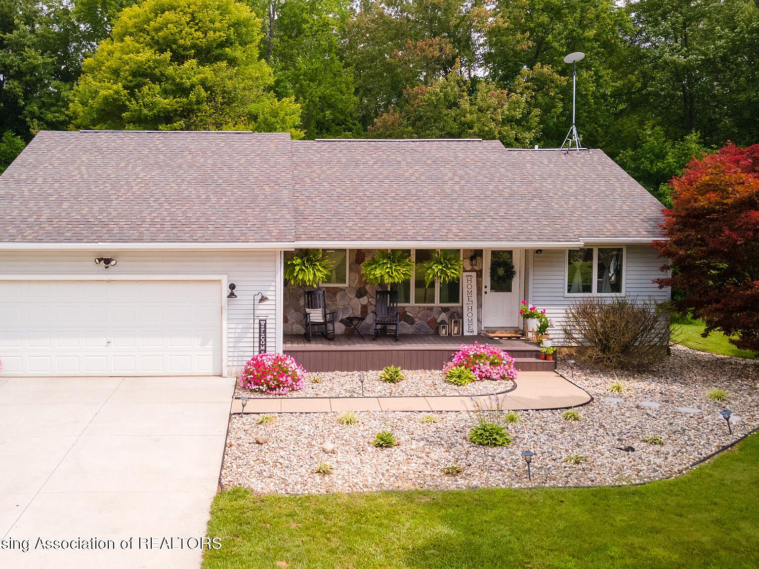 2395 E Columbia Rd, Dansville, MI 48819 Zillow