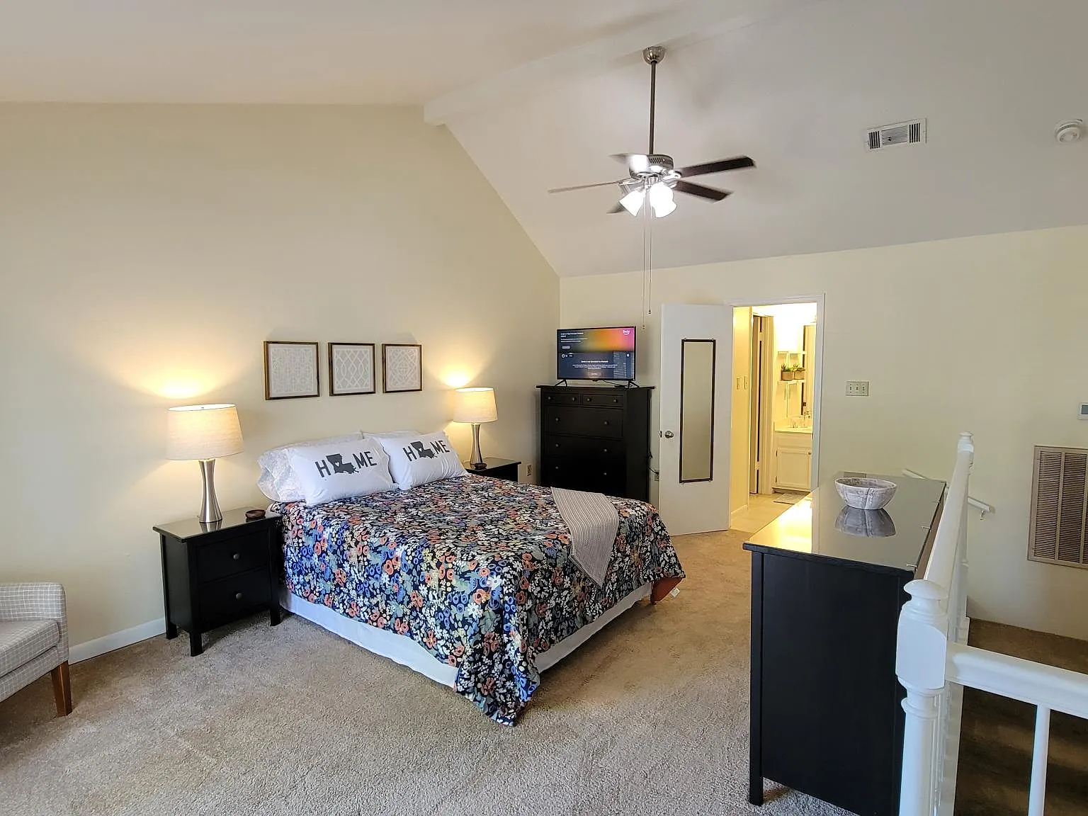 1 bed, 1.5 bath, 900 sqft, $1,725 — Photo 4