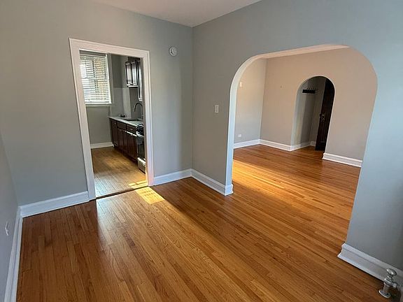4th image of 6866-6882 N Overhill Ave #6880-3