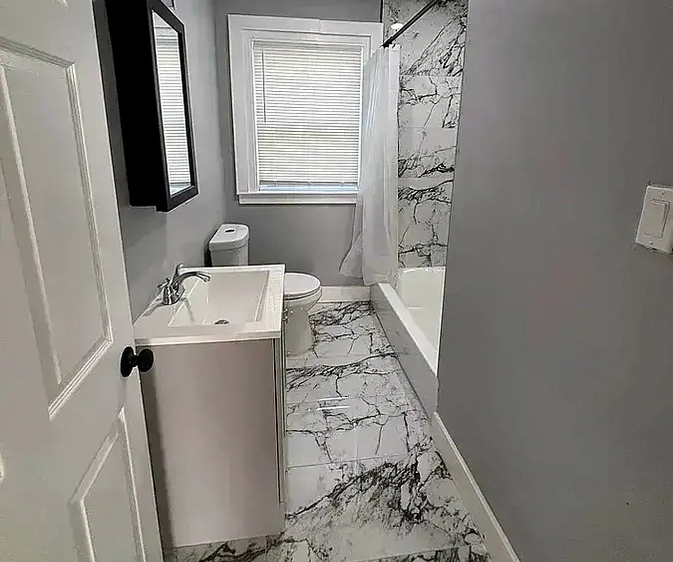 2 bed, 900 sqft, $1,650 — Photo 4