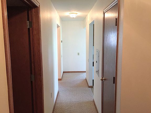 3rd image of 390-396 Blackberry Ln