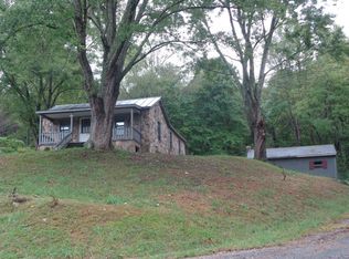 192 W 37th St, Buena Vista, VA 24416