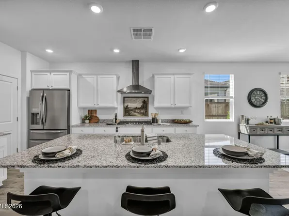 8405 Fenhollow Dr, Verdi, NV 89439