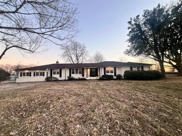 5761 Clarksville Rd, Russellville, KY 42276