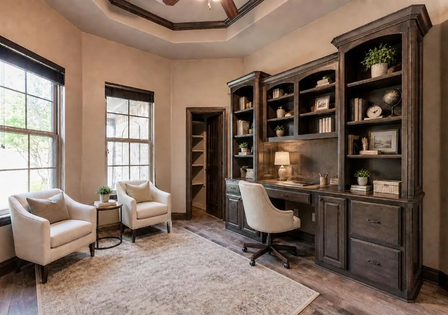 Stunning Edmond Home with Upstairs Bonus Room and 3 Car Garage — Photo 4