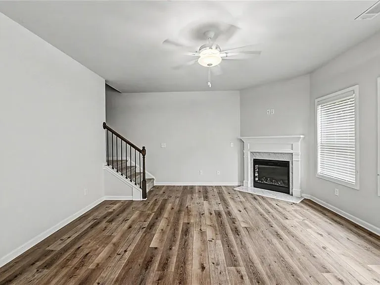 274 Fox Creek Dr — Photo 15