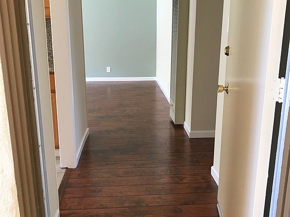3rd image of 315 E Okeefe St APT 17