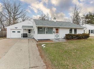 403 Manchester Dr, South Bend, IN 46615