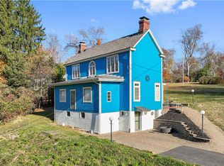 126 Coal Bluff Rd, Finleyville, PA 15332