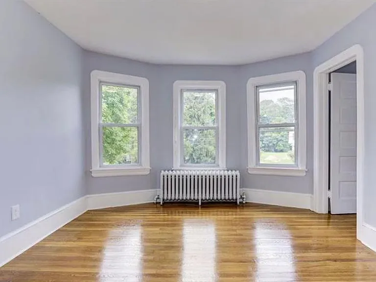 439 Park Ave — Photo 18