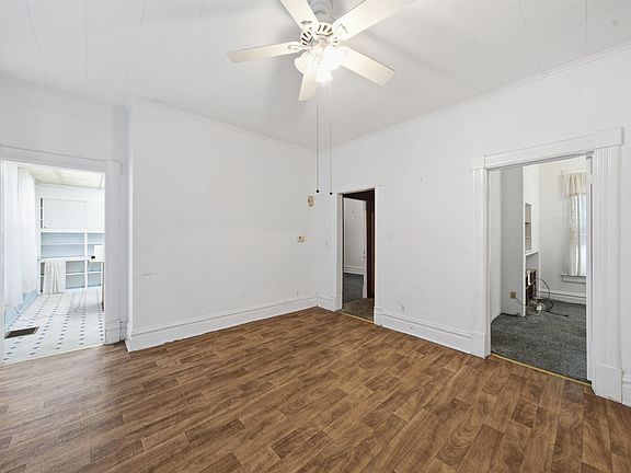4th image of 1407 W Barker Ave