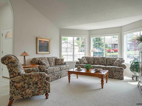 5th image of 2223 Tanager Ave NW