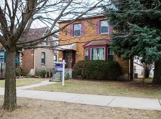 5631 W Roscoe St, Chicago, IL 60634