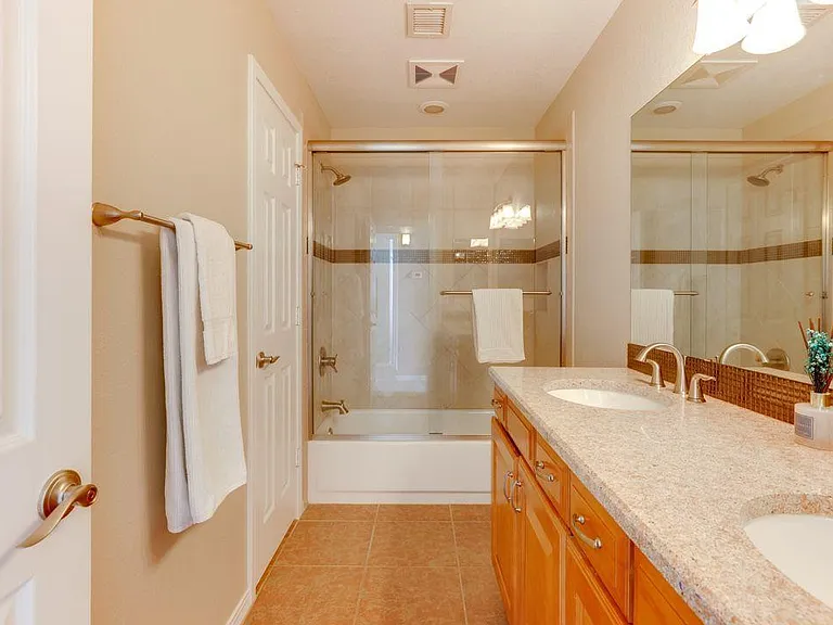 16439 S 34th Way — Photo 5