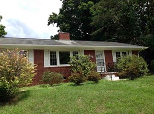 130 Castle Hgts Dr, Newport, TN 37821