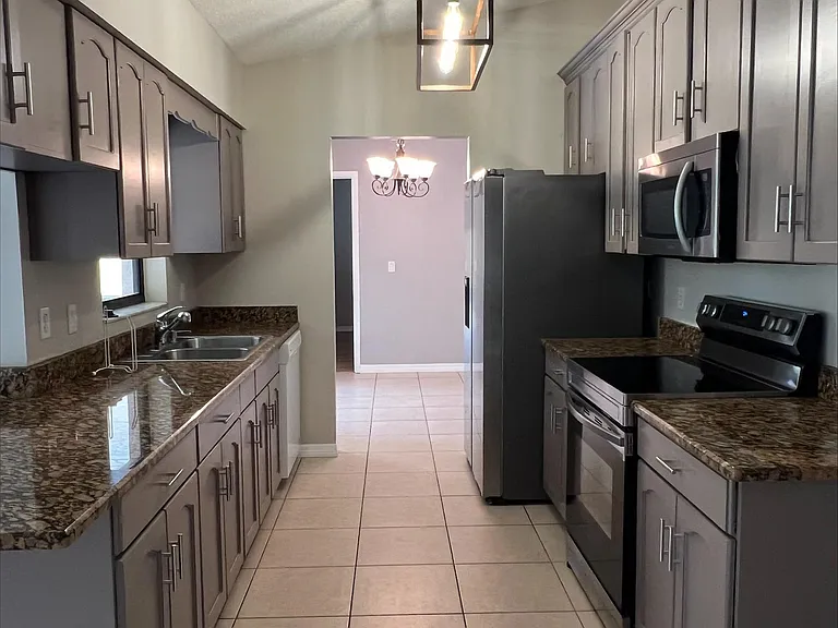 5165 Formby Dr — Photo 12