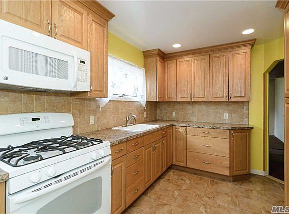 3rd image of 40 Arlington St