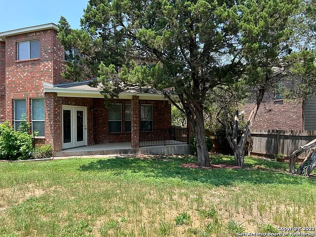 3 bed, 2.5 bath, 2856 sqft, $2,450 — Photo 4
