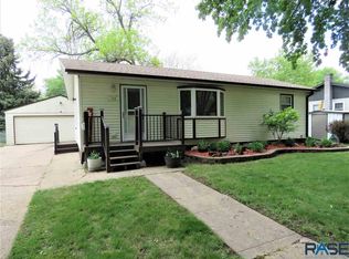 713 N Garfield Ave, Sioux Falls, SD 57104