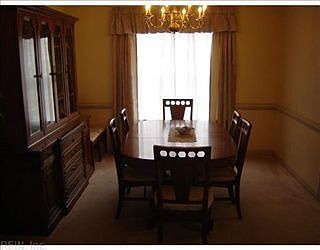 3rd image of 1203 Elverton Ct