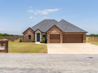 5493 NE Elk Point Rd, Elgin, OK 73538