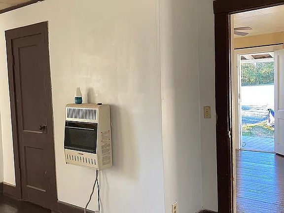 2nd image of 207 Sims Dr