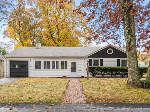 98 Cobleigh St, Westwood, MA 02090