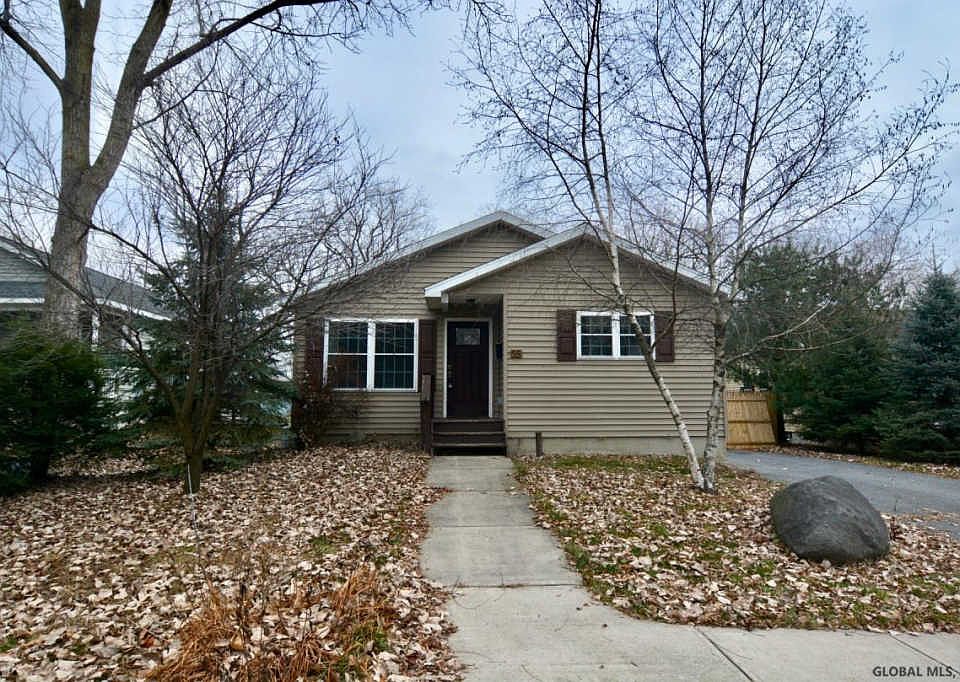 1st image of 25 Peck Ave