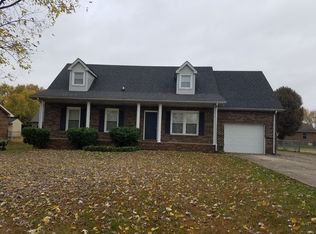 1214 Woodbridge Dr, Clarksville, TN 37042