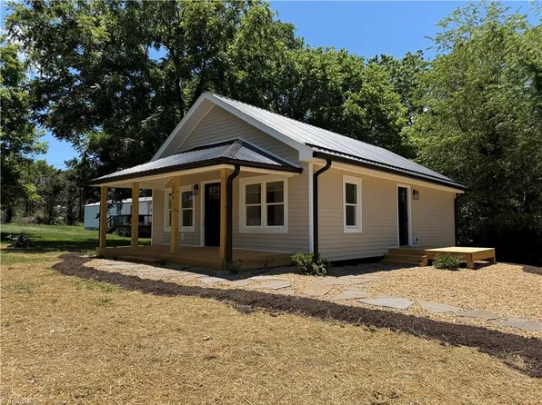 245 Friendly Grove Church Rd, Wilkesboro, NC 28651