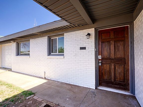 3rd image of 1607 E Century Ave