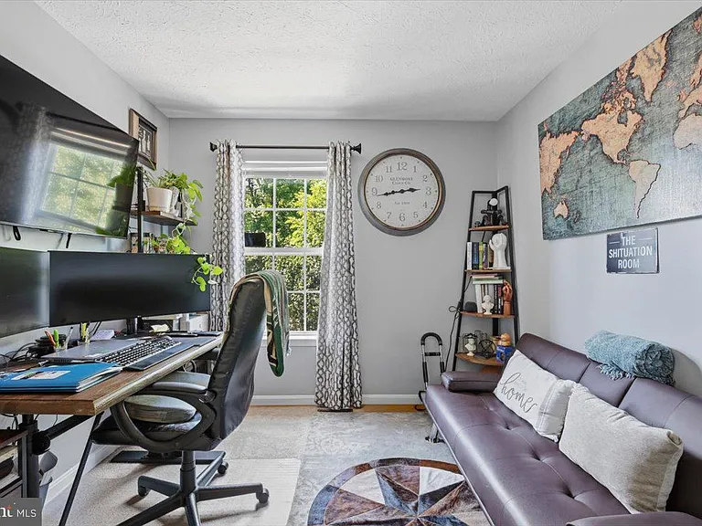 9944 Royal Commerce Pl — Photo 20