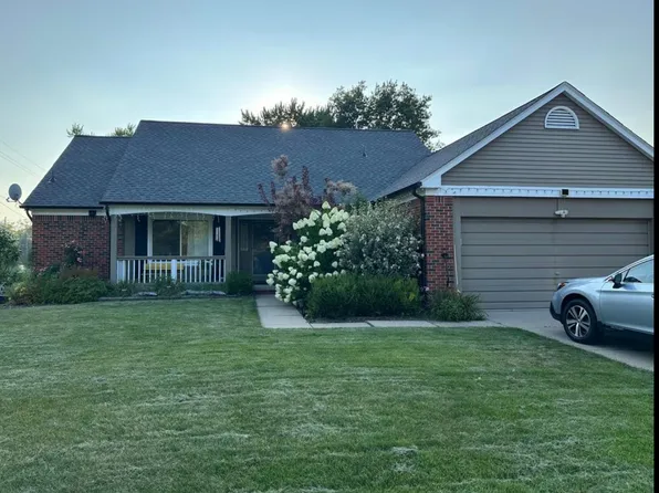 5017 Saffron Dr, Troy, MI 48085