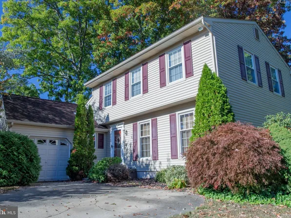 4 Hydra Ln, Sewell, NJ 08080