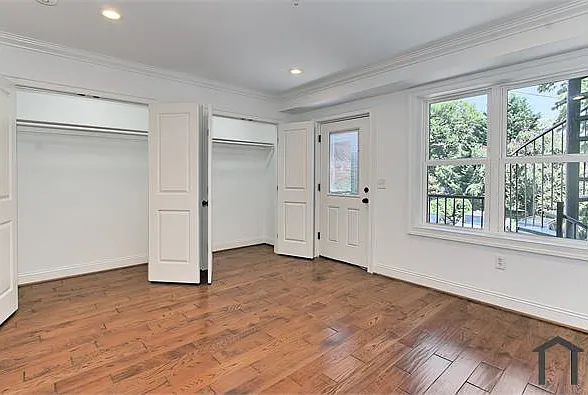 1822 C St NE #1 — Photo 32