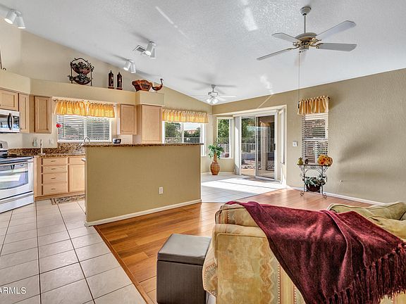 5th image of 20704 N 109th Dr