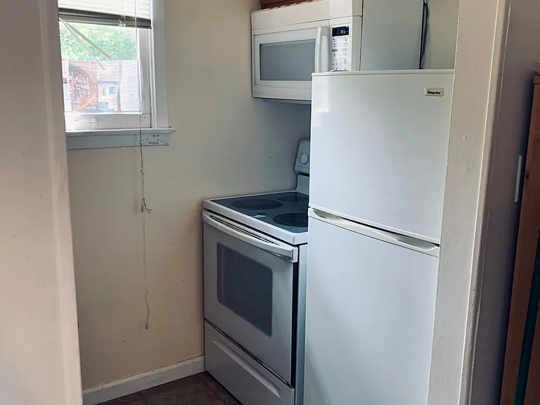 3747 1/2 Paxton Ave #3747 PAXTON AVENUE — Photo 10