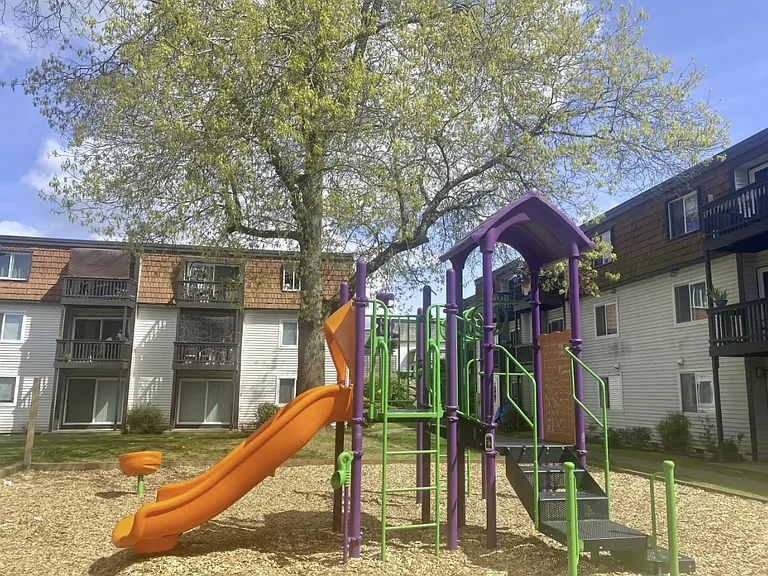 Woodland Greens Apartments — Photo 16
