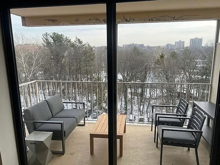 671 Bronx River Rd #7Y — Photo 3